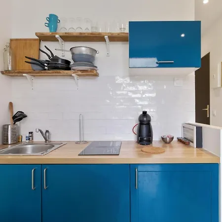 Modern Studio With Jacuzzi Near Station And Center Welkeys *